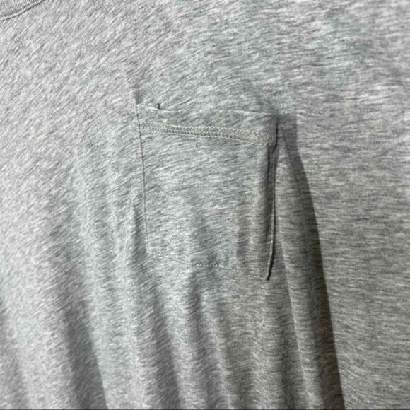 Chaser Women's Size Medium Boxy Deconstructed Grey Cut Out Tee with Pocket - Picture 4 of 9